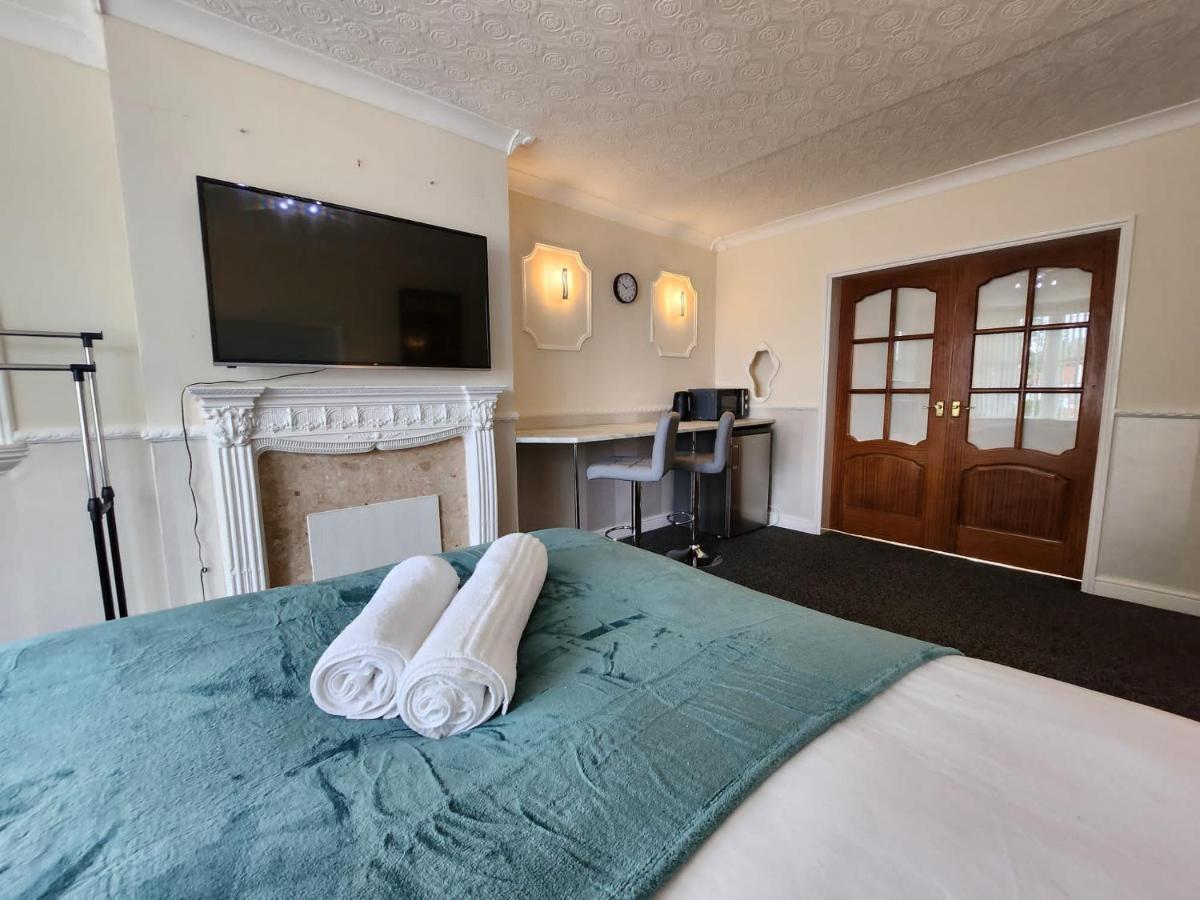 Sheldon Shared House Hotel Solihull Exterior photo